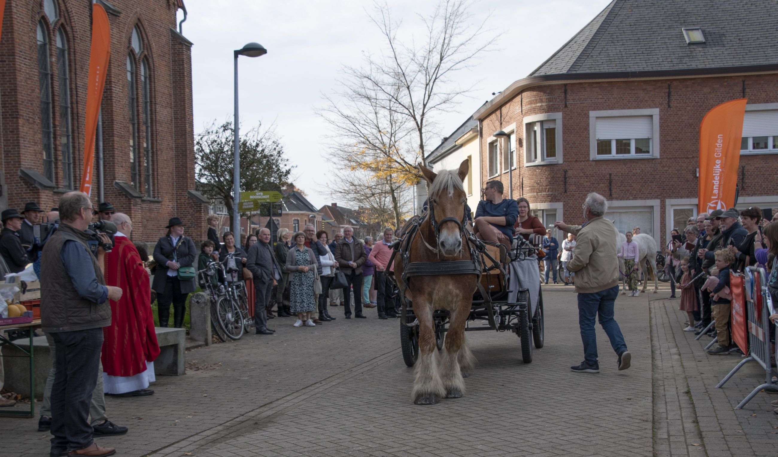 Jachthoorngeschal en dierenwijding in bruisend Booischot